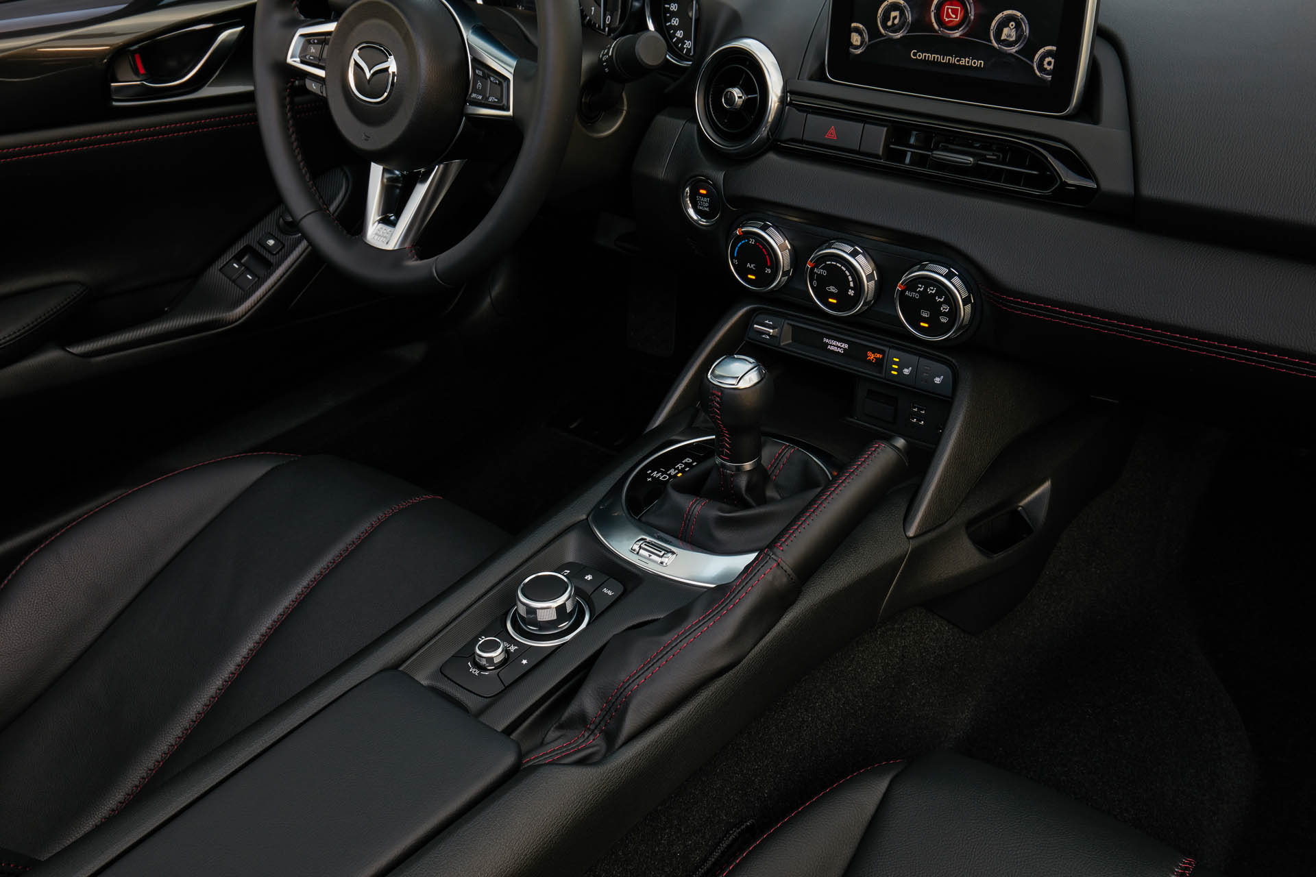 2017 MX5 RF Interior 05 highres