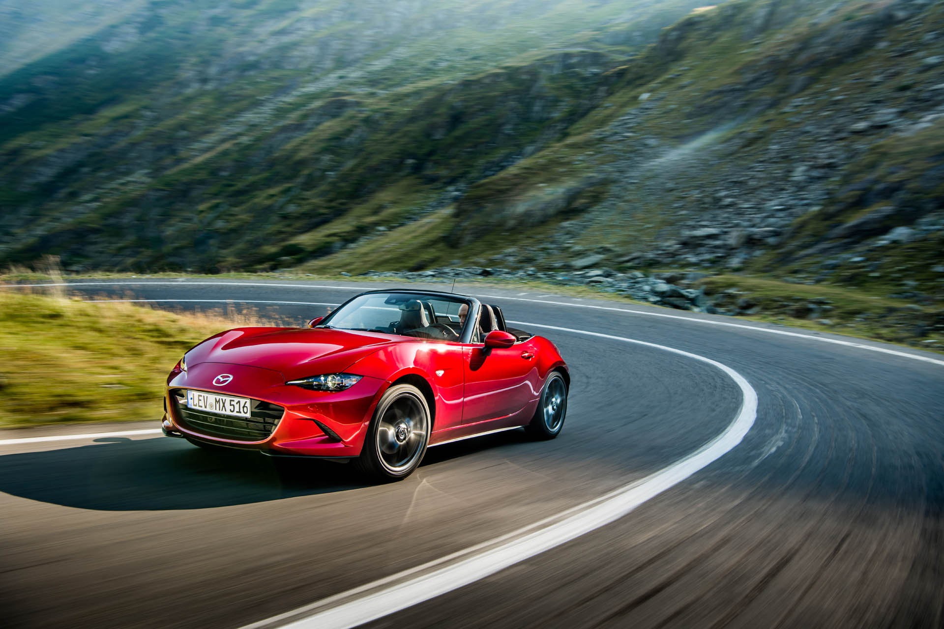 2019MX-5 SoulRedCrystal-8 highres