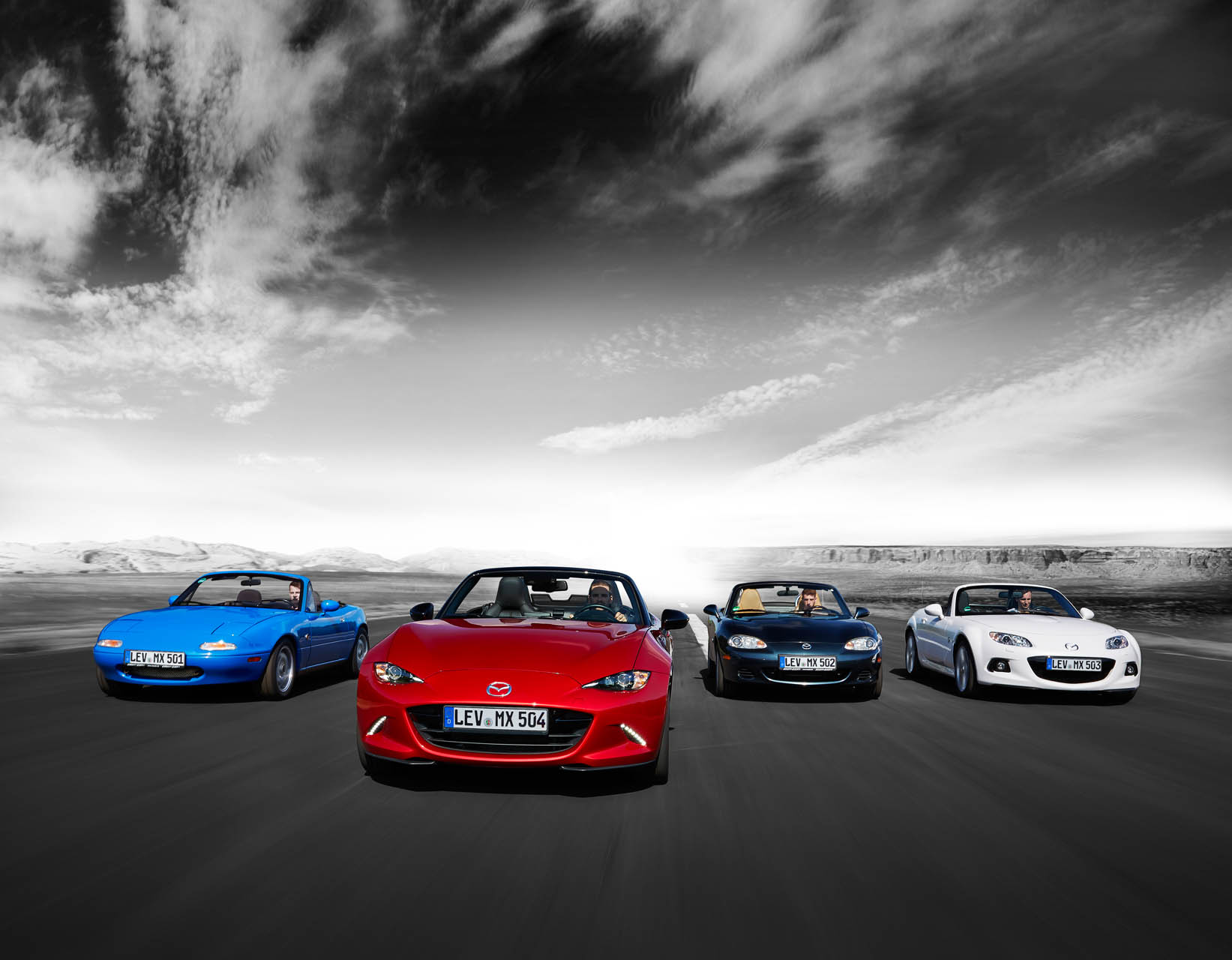 MX-5 4 Generations Magazine 02 highres