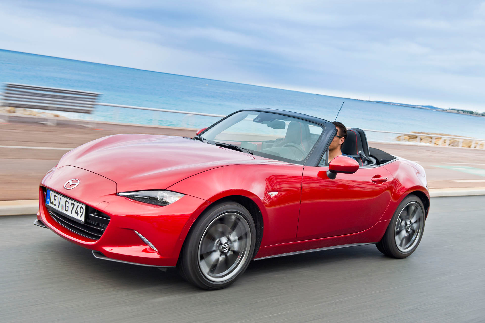 MX5 2015 SNEAK PEEK ACTION 3 highres