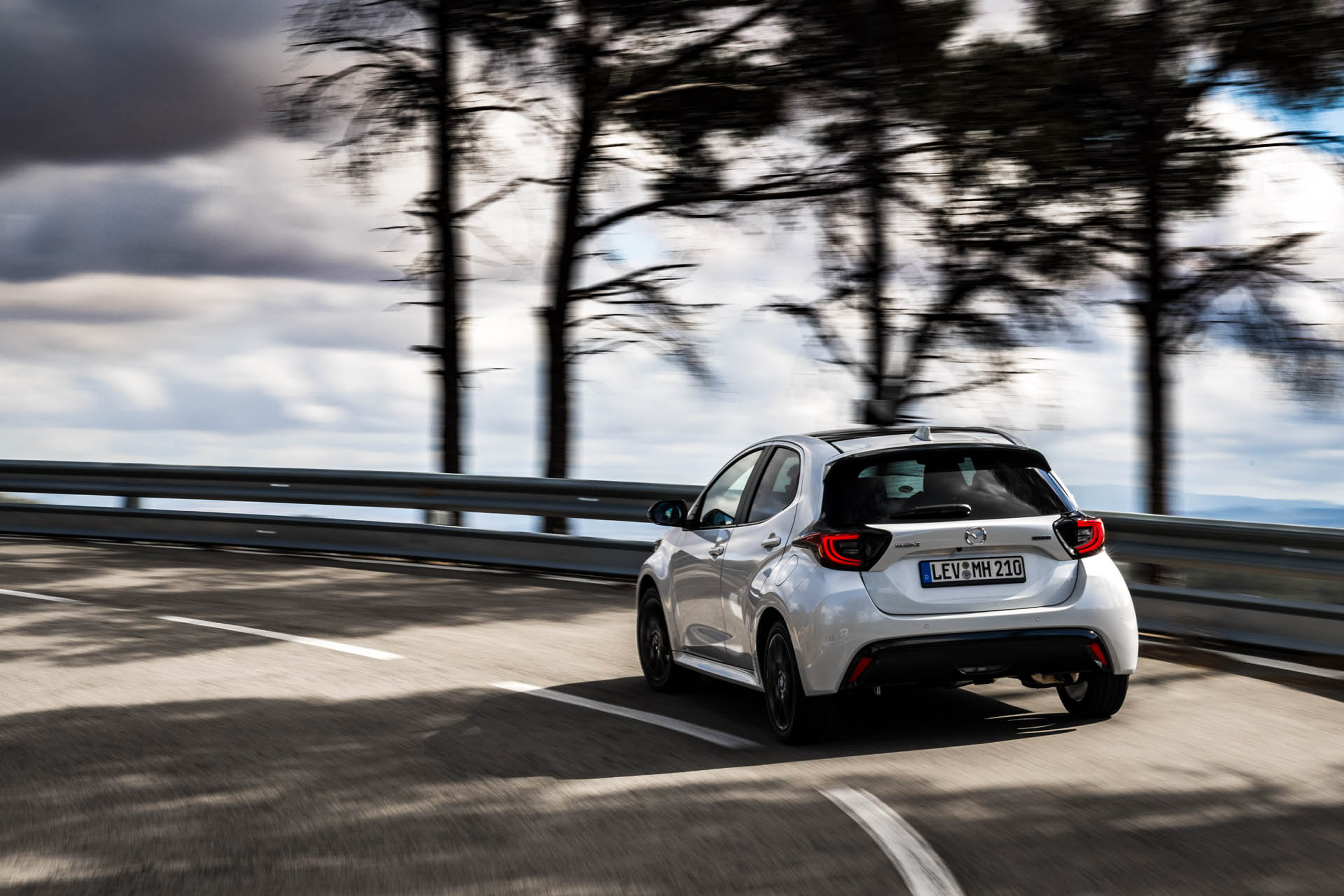 2024 mazda2 hybrid 06