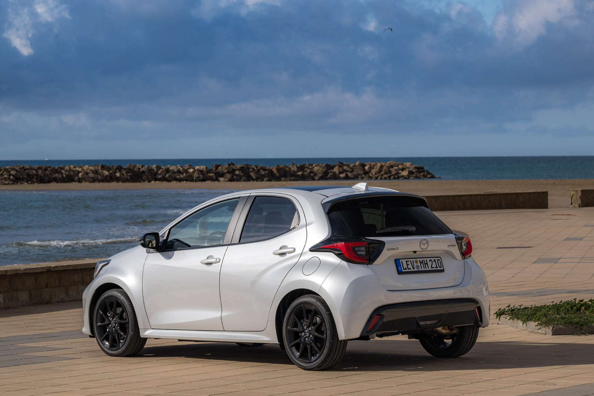 2024 mazda2 hybrid 33