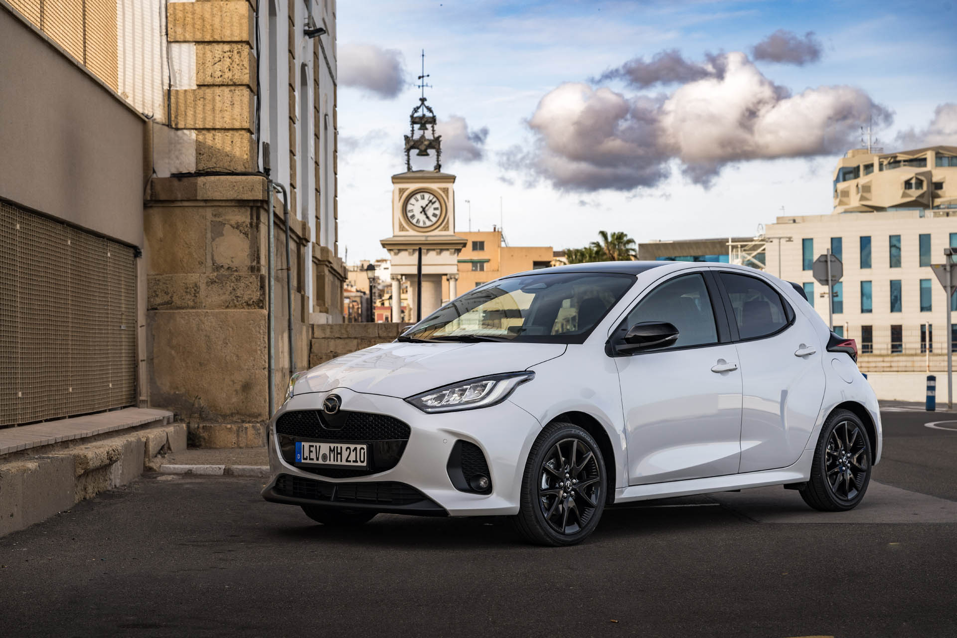 2024 mazda2 hybrid 39