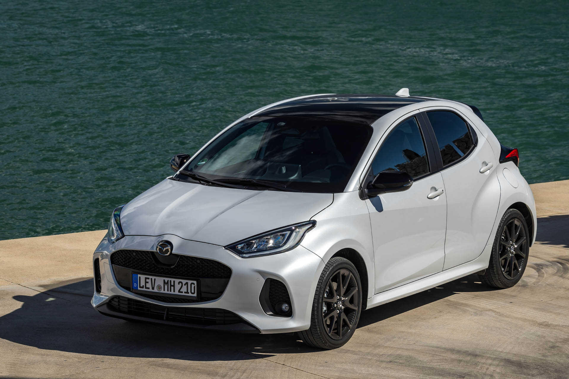 2024 mazda2 hybrid 41