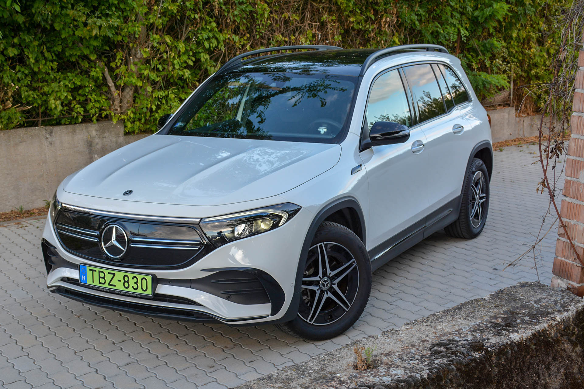 mercedeseqb350-2022