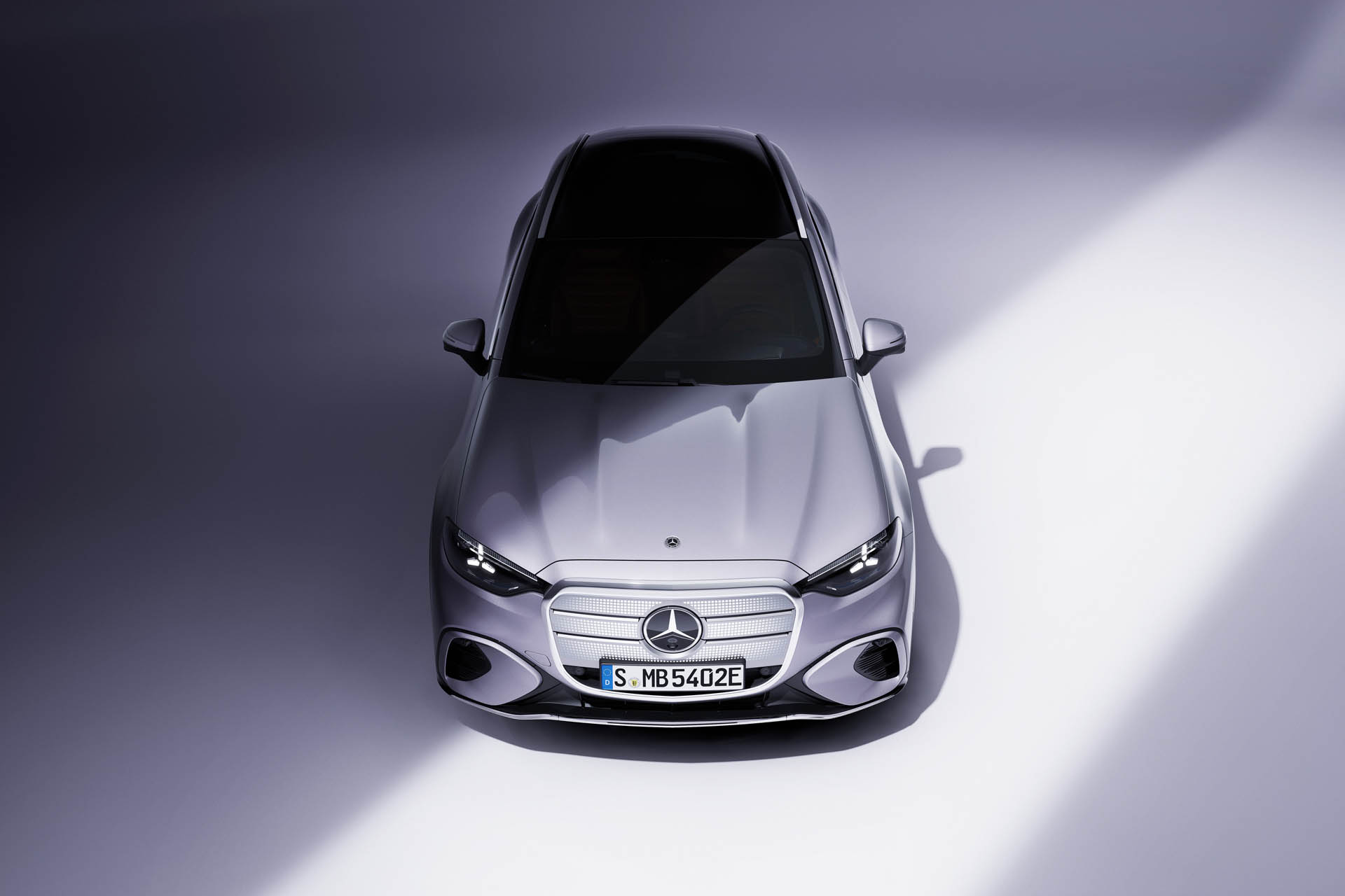 Mercedes-Benz GLCwith EQ tech 2025 29