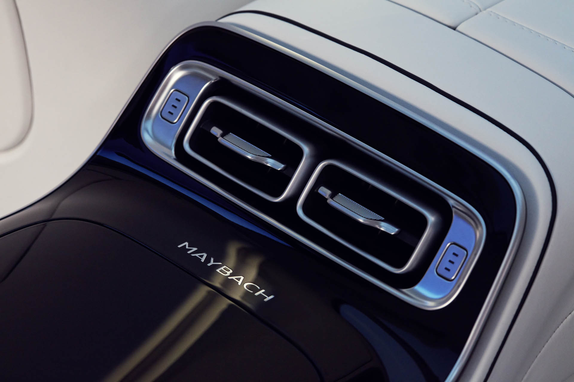 Mercedes-Maybach S-Class Haute Voiture14