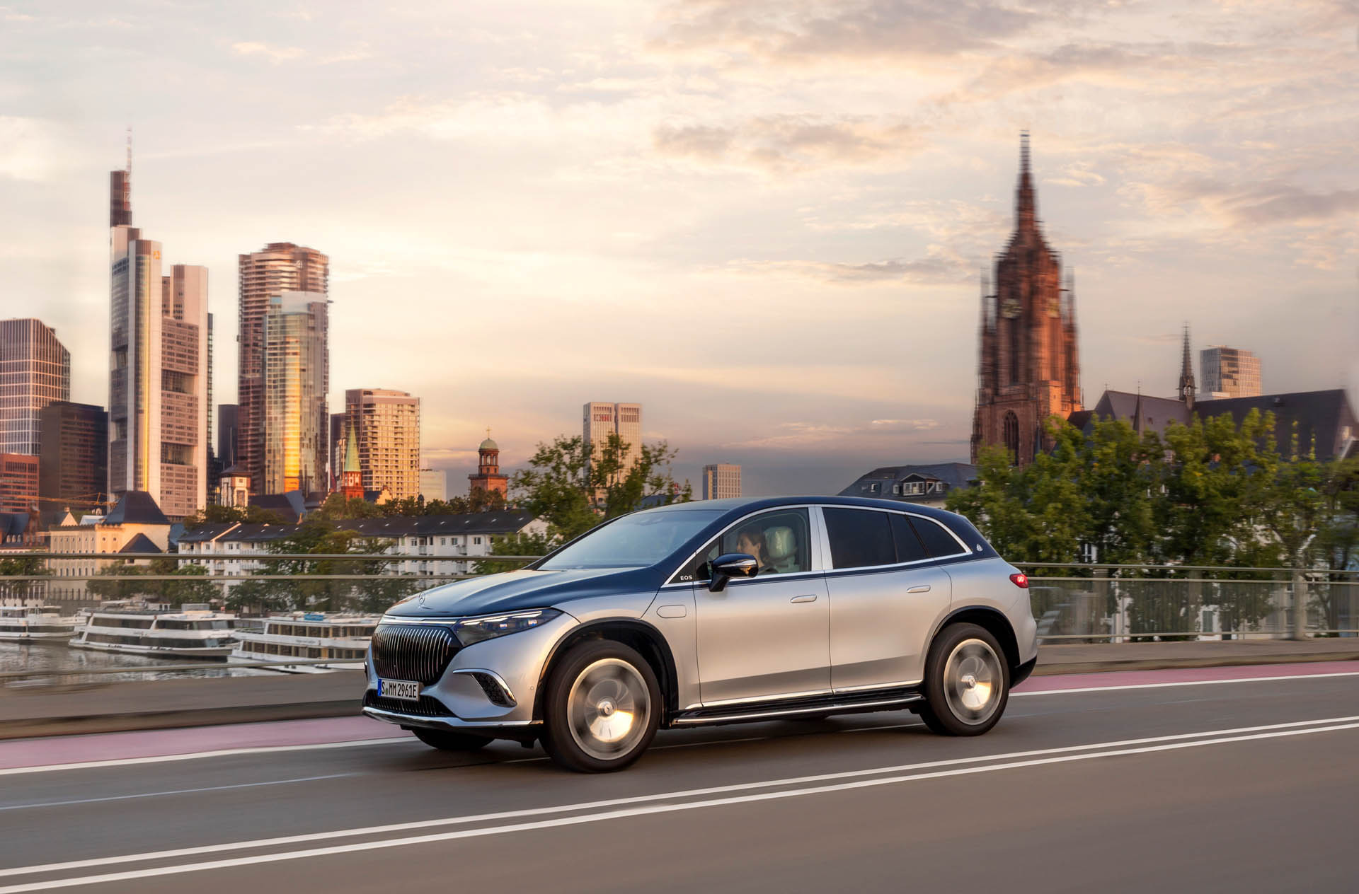 Mercedes-Maybach EQS SUV 11
