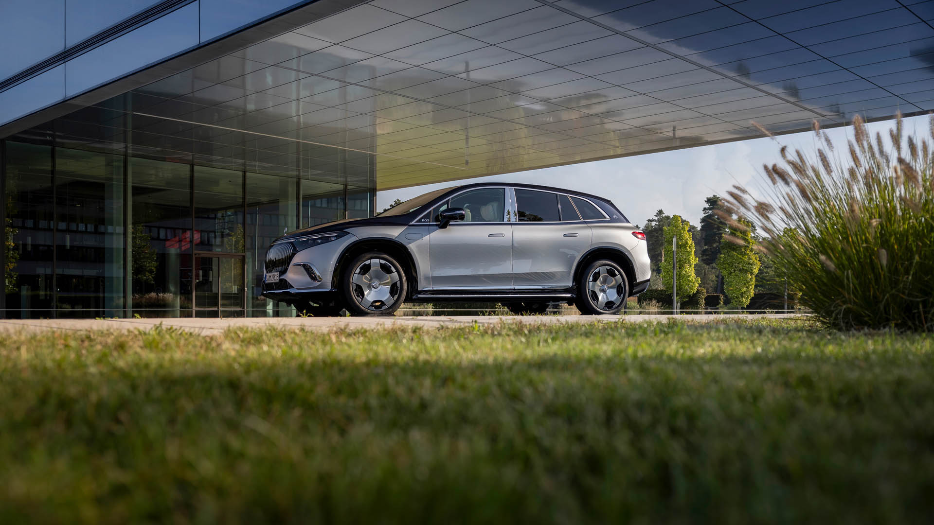 Mercedes-Maybach EQS SUV 14