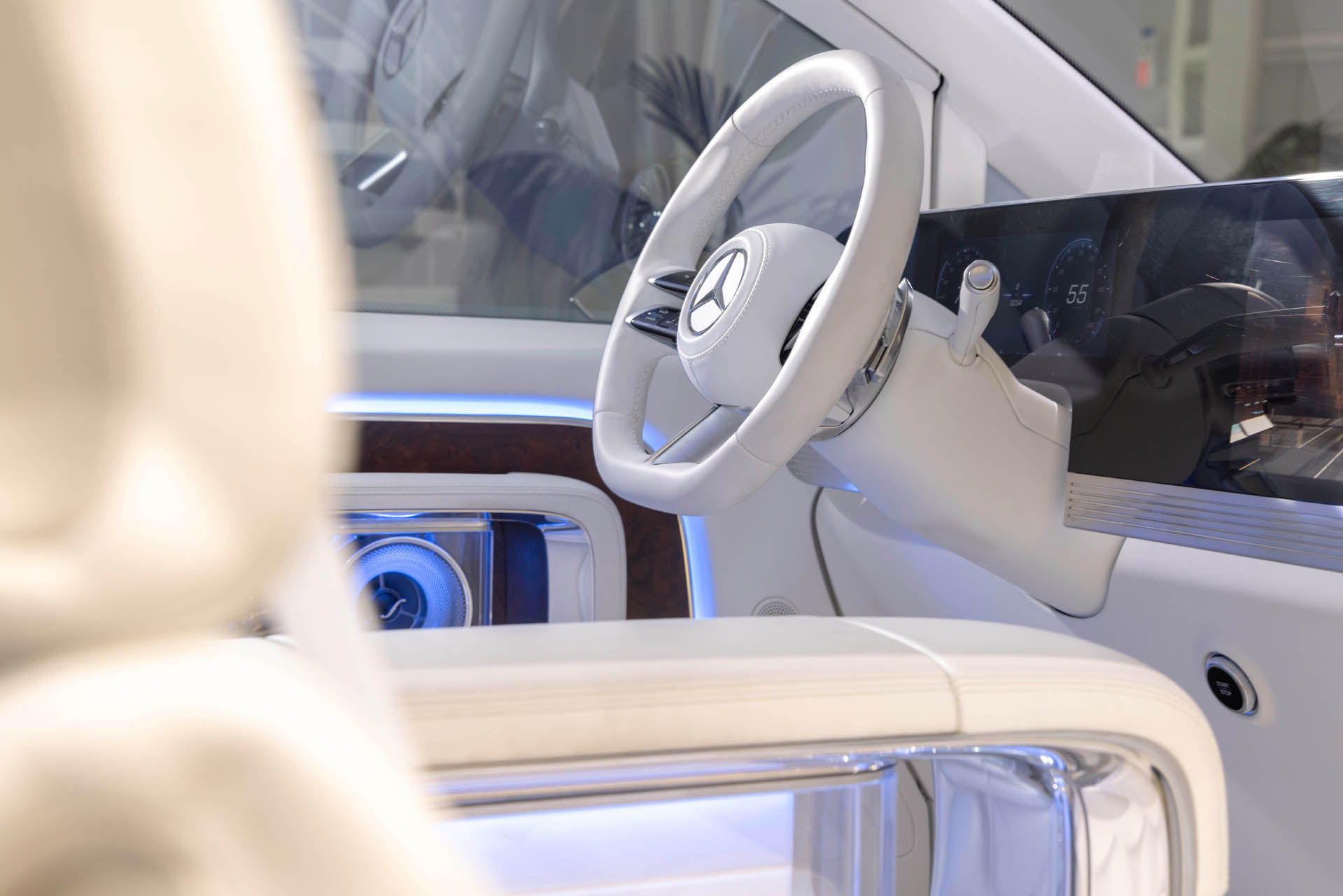 Mercedes Vision V in California 34