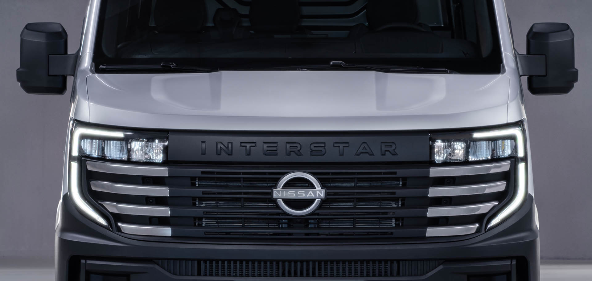 Nissan Interstar EV 08