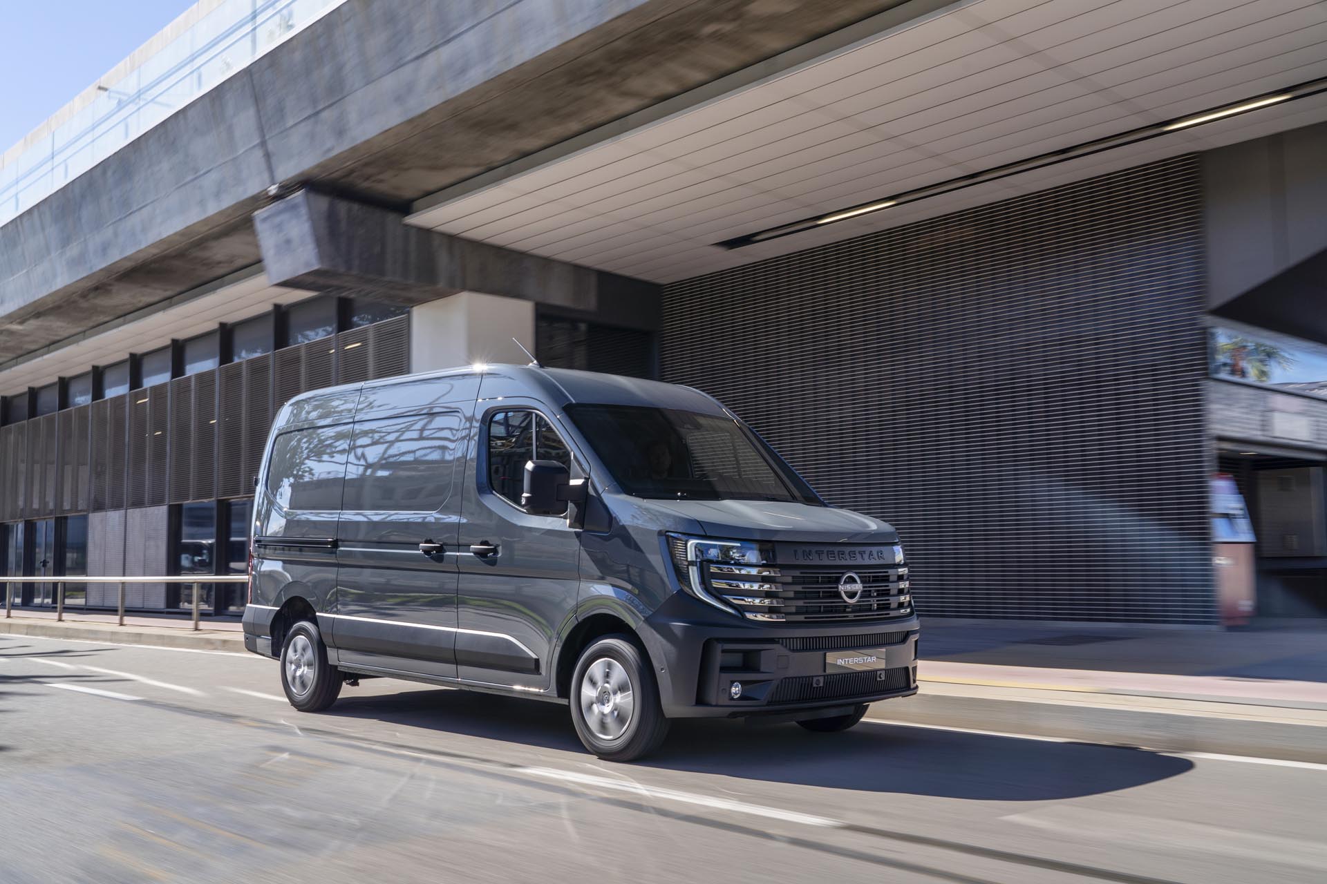 Nissan Interstar PK Final High 050.JPG