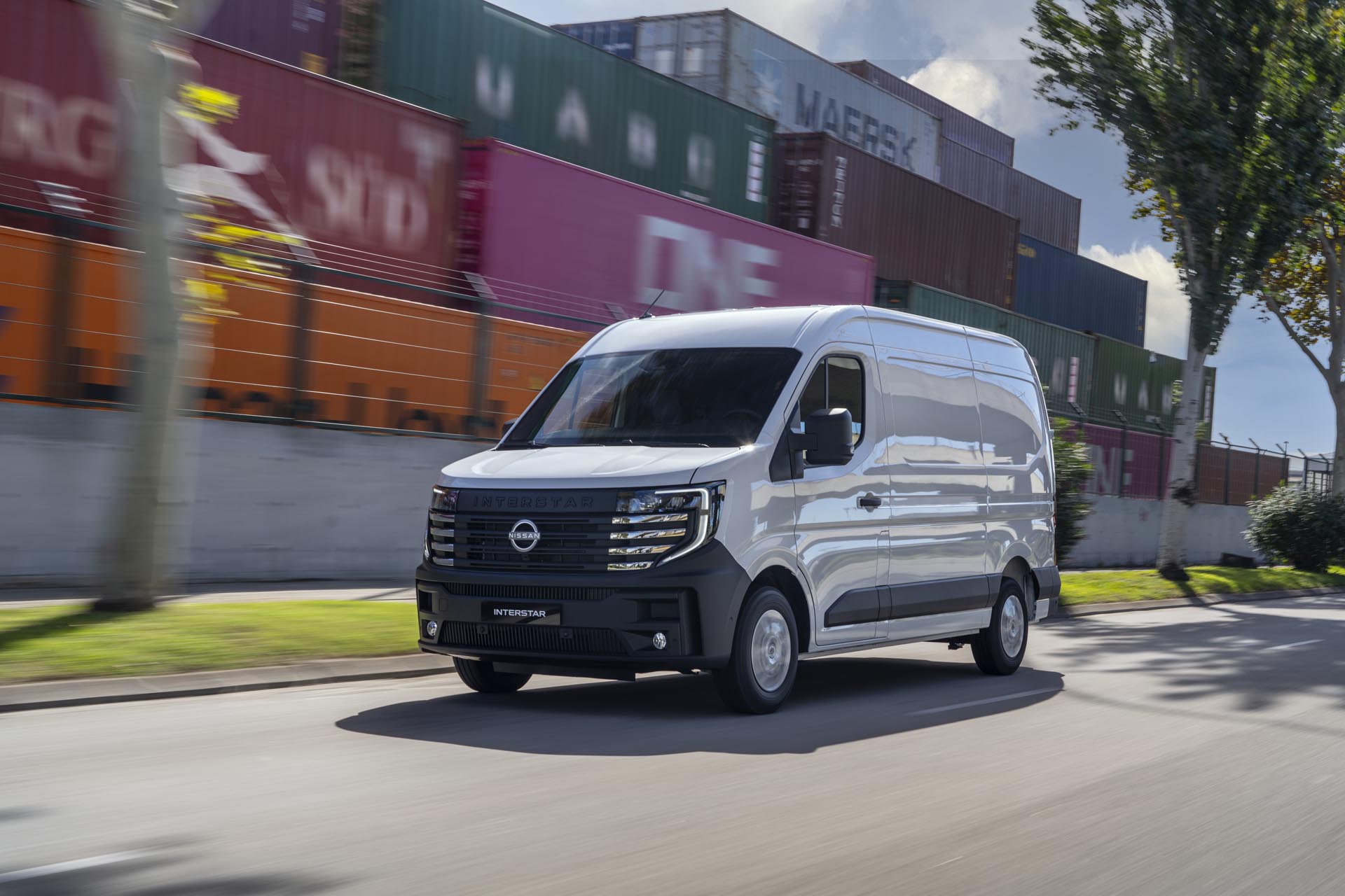 Nissan Interstar PK Final High 054.JPG