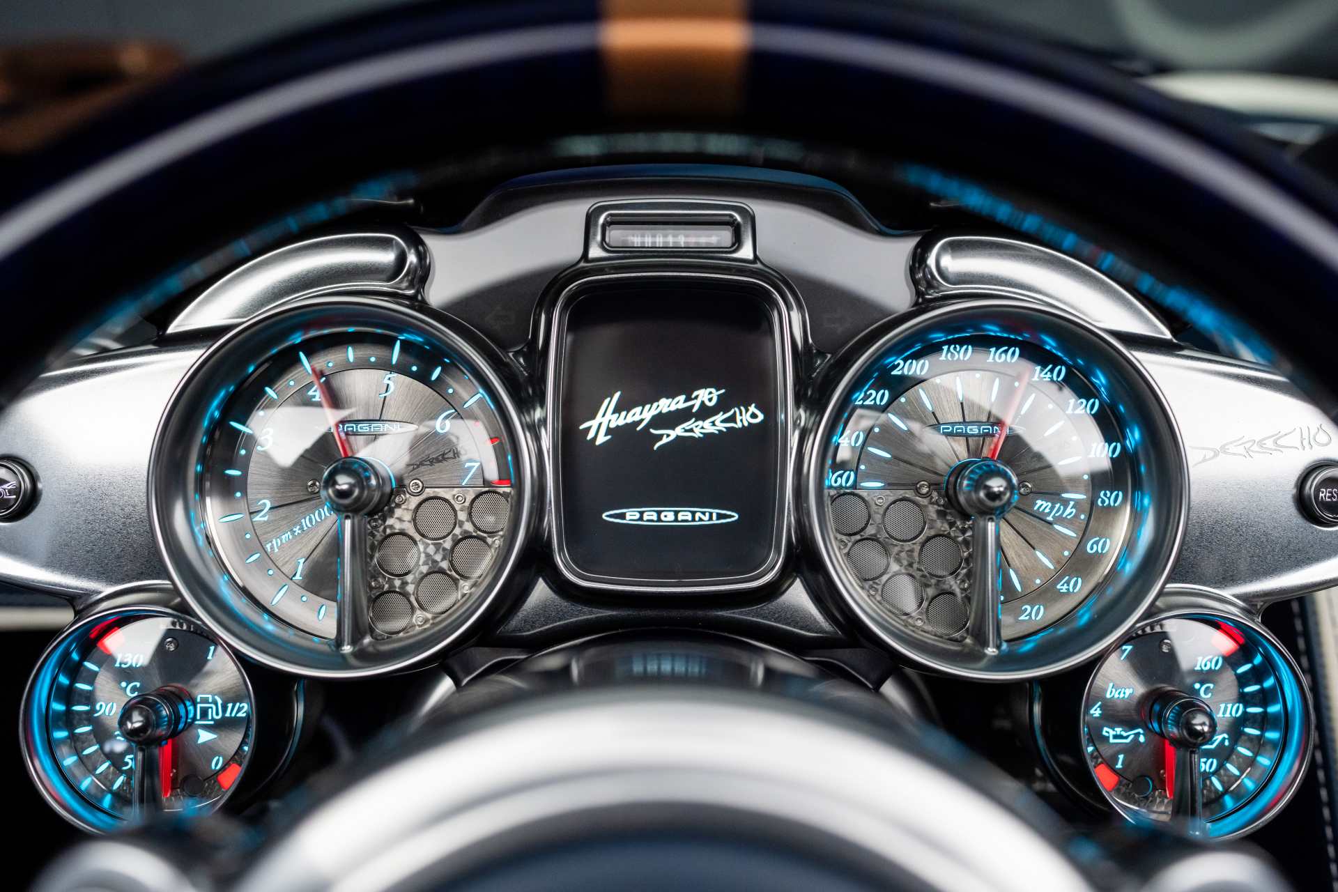 pagani huayra 70 derecho 10