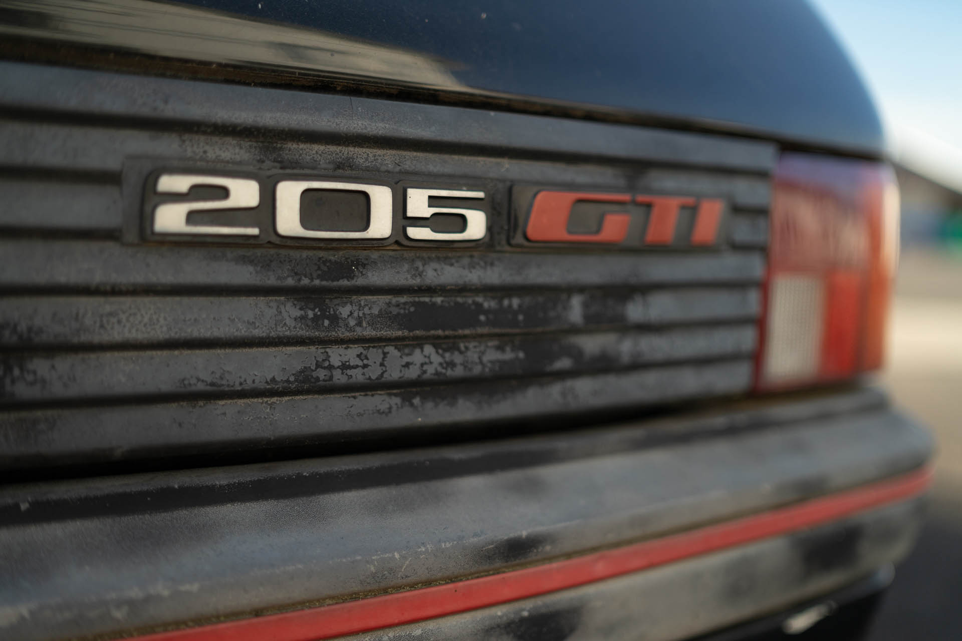peugeot205gti01