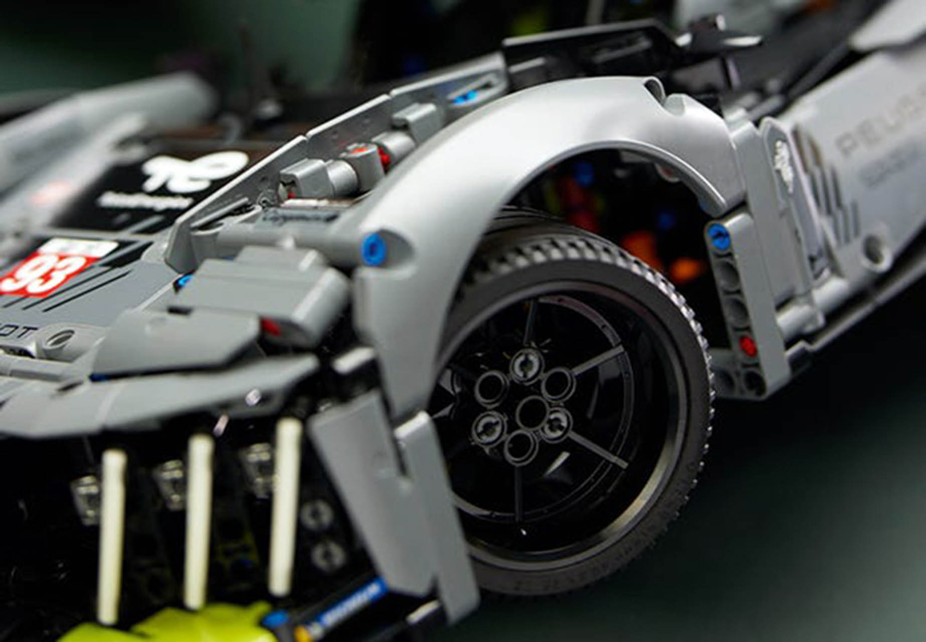 LEGO-Technic-PEUGEOT-9X8 14
