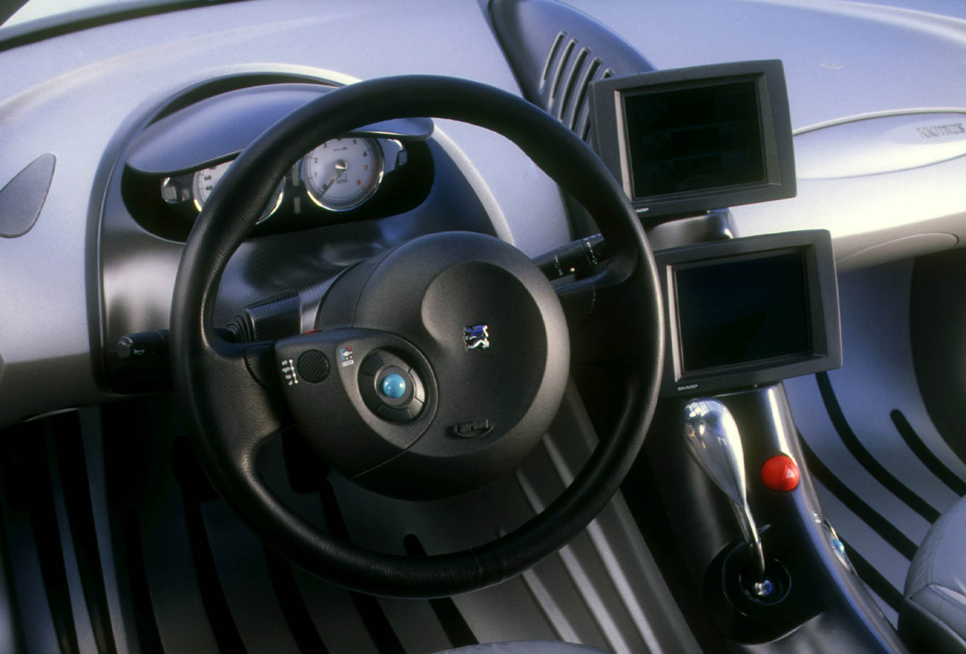 peugeotnautilus01