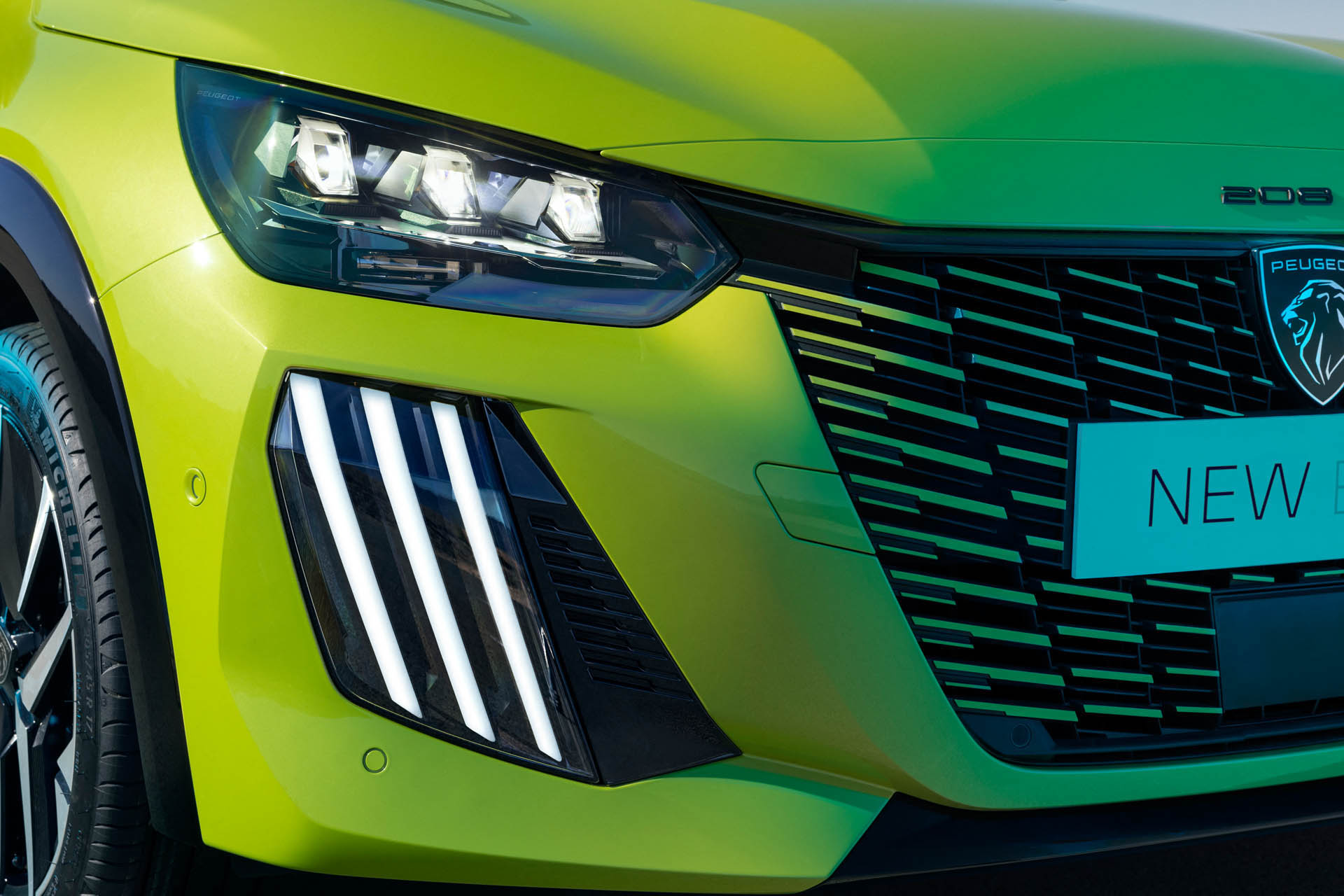 Peugeot e208 2023 35