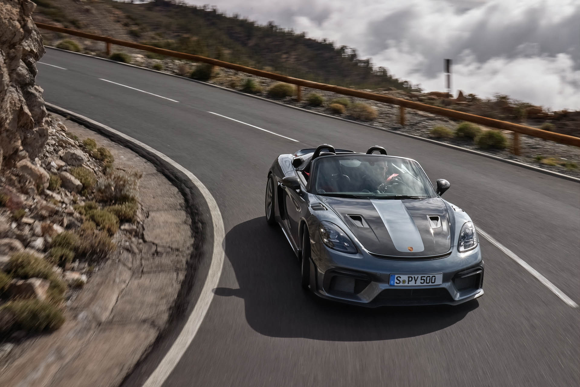 Porsche 718 Spyder RS 02