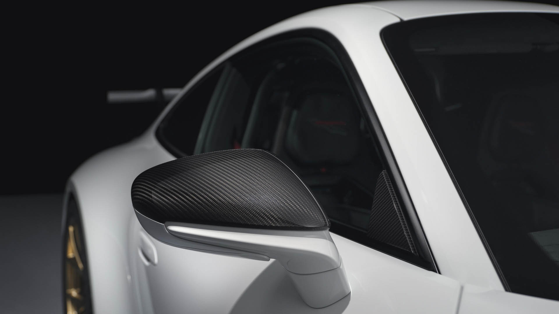 Porsche 911 GT3 2024 13
