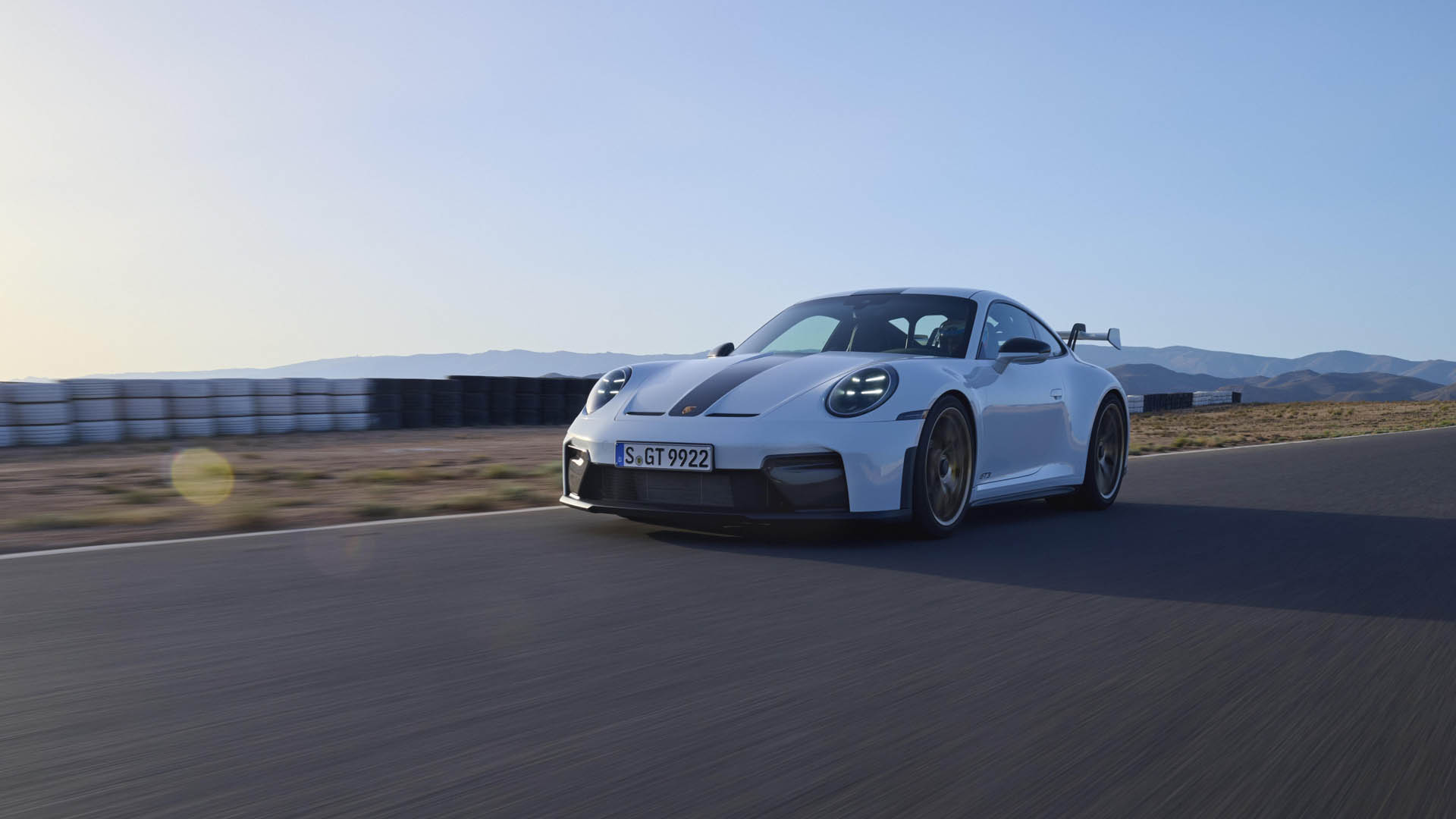 Porsche 911 GT3 Weissach PAckage 02