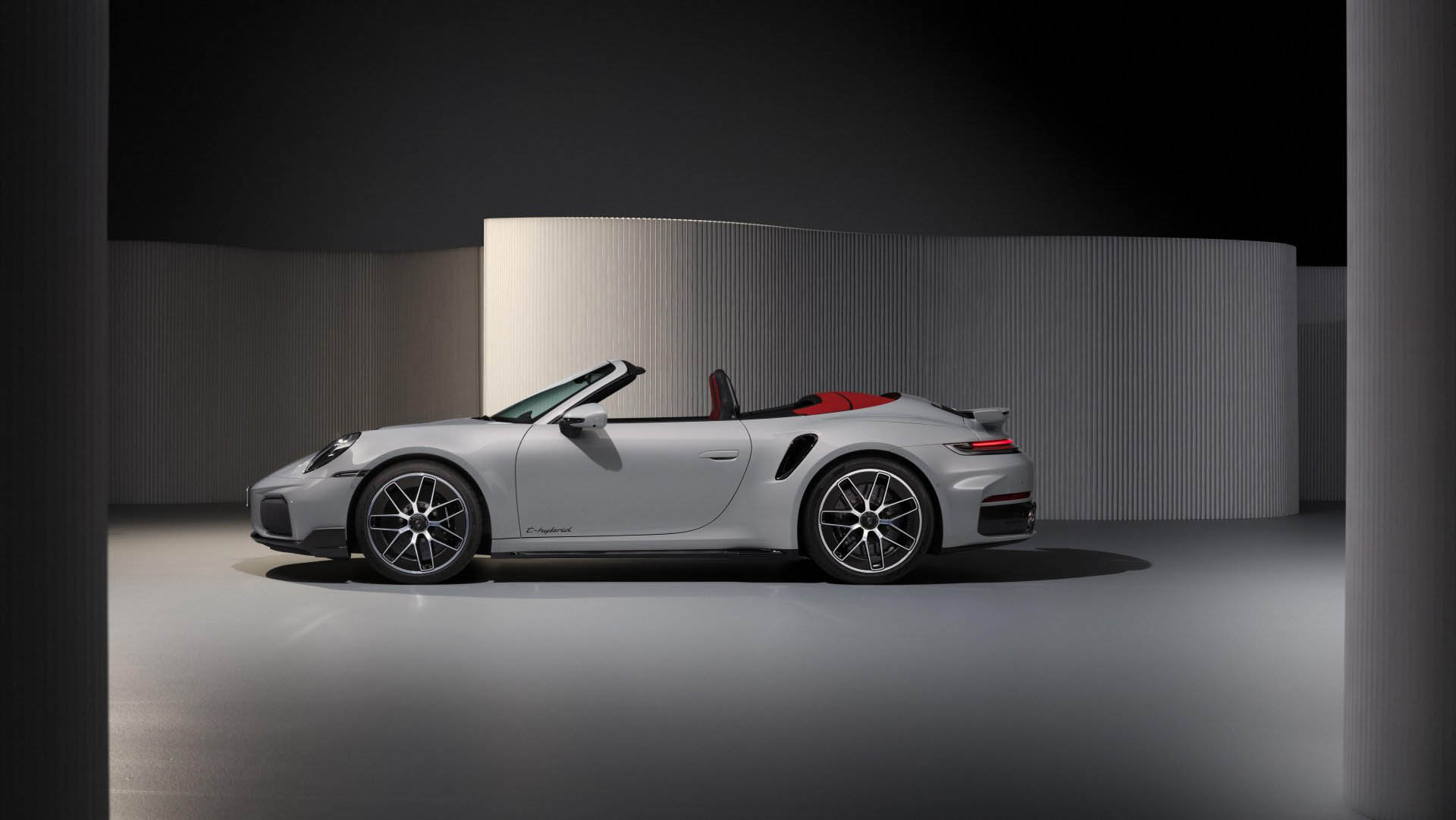 Porsche 911 Turbo S 2025 26
