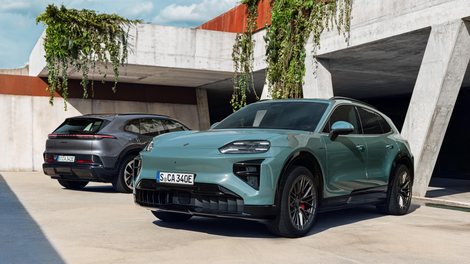 porsche cayenne electric