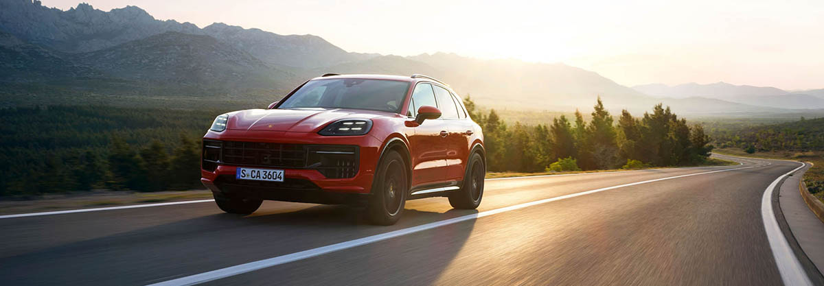 Porsche Cayenne GTS 2024 nyito
