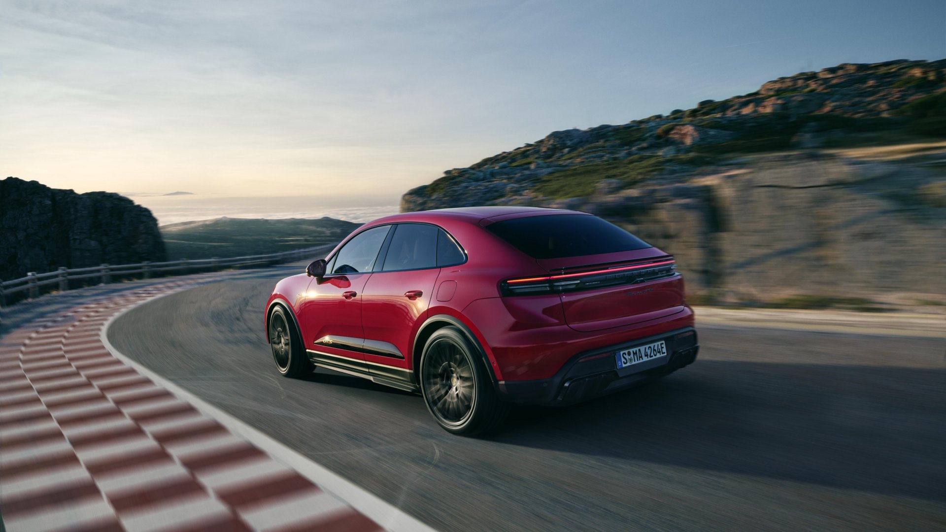 porsche macan gts full electric 02