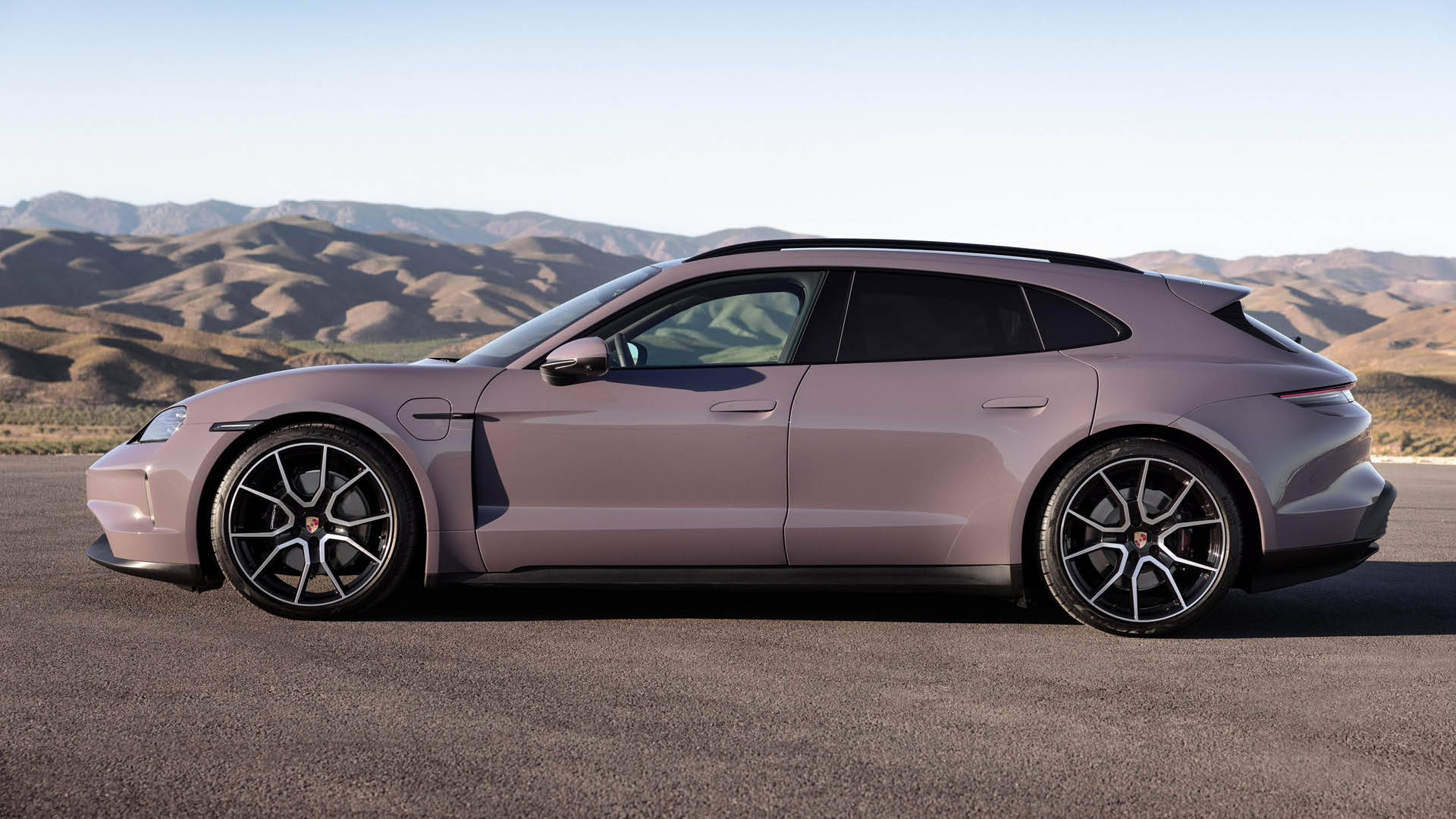 Porsche Taycan 2024 17