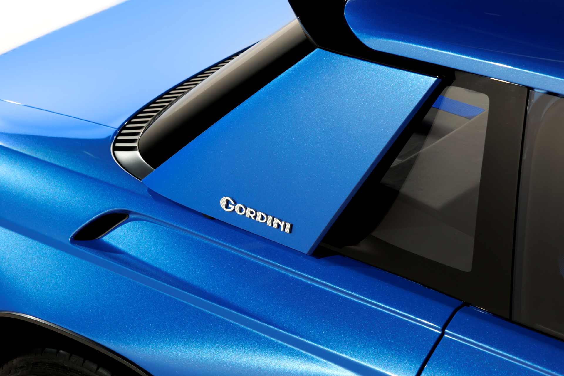 Renault-8-Gordini-Concept 18