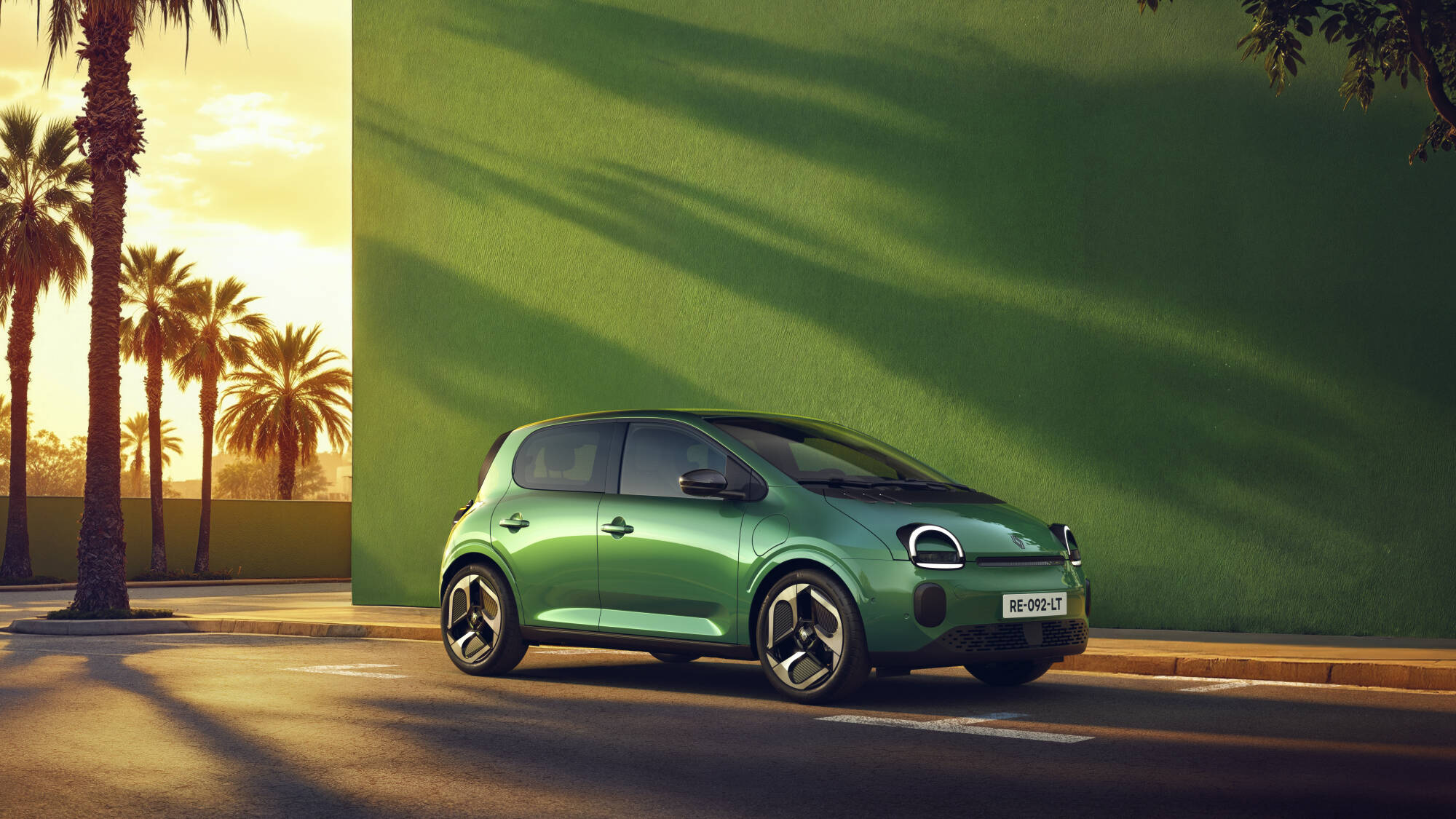 Renault Twingo E-Tech electric - Absolute Green 18