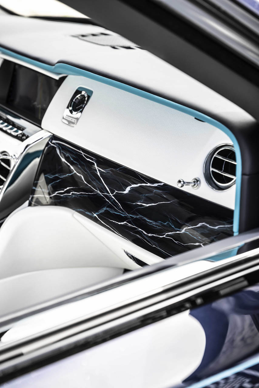 rollsroycecullinanfrozenlakes03