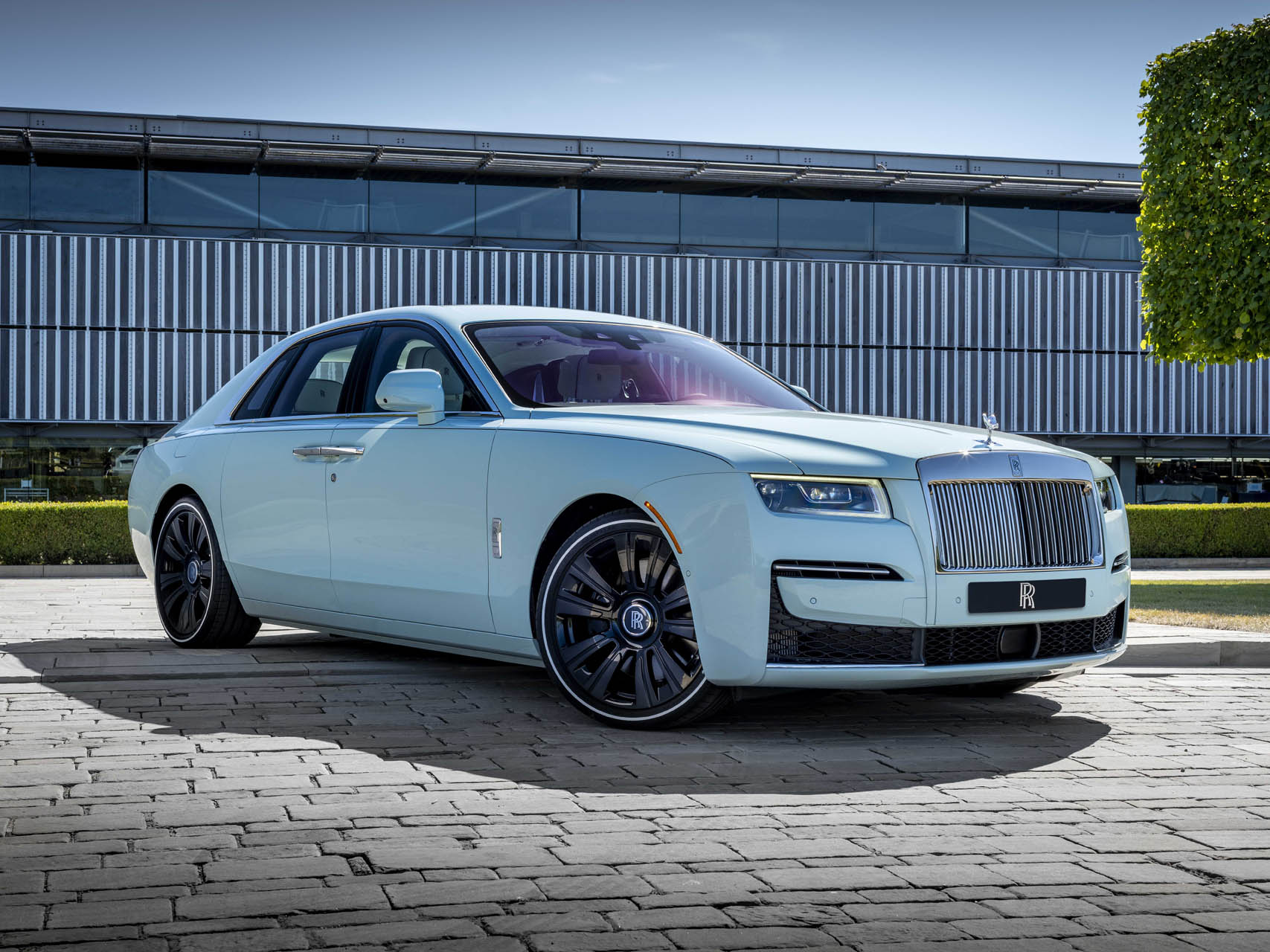 rollsroycepebblebeachcollectionghost01