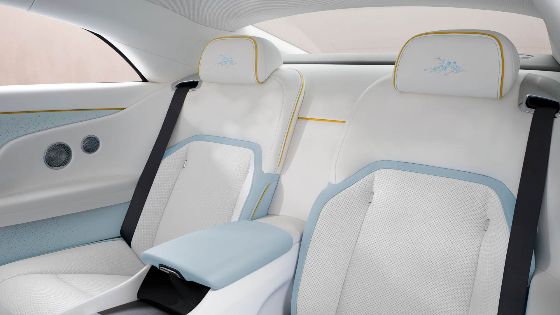 rolls-royce spectre inspired by primavera 21