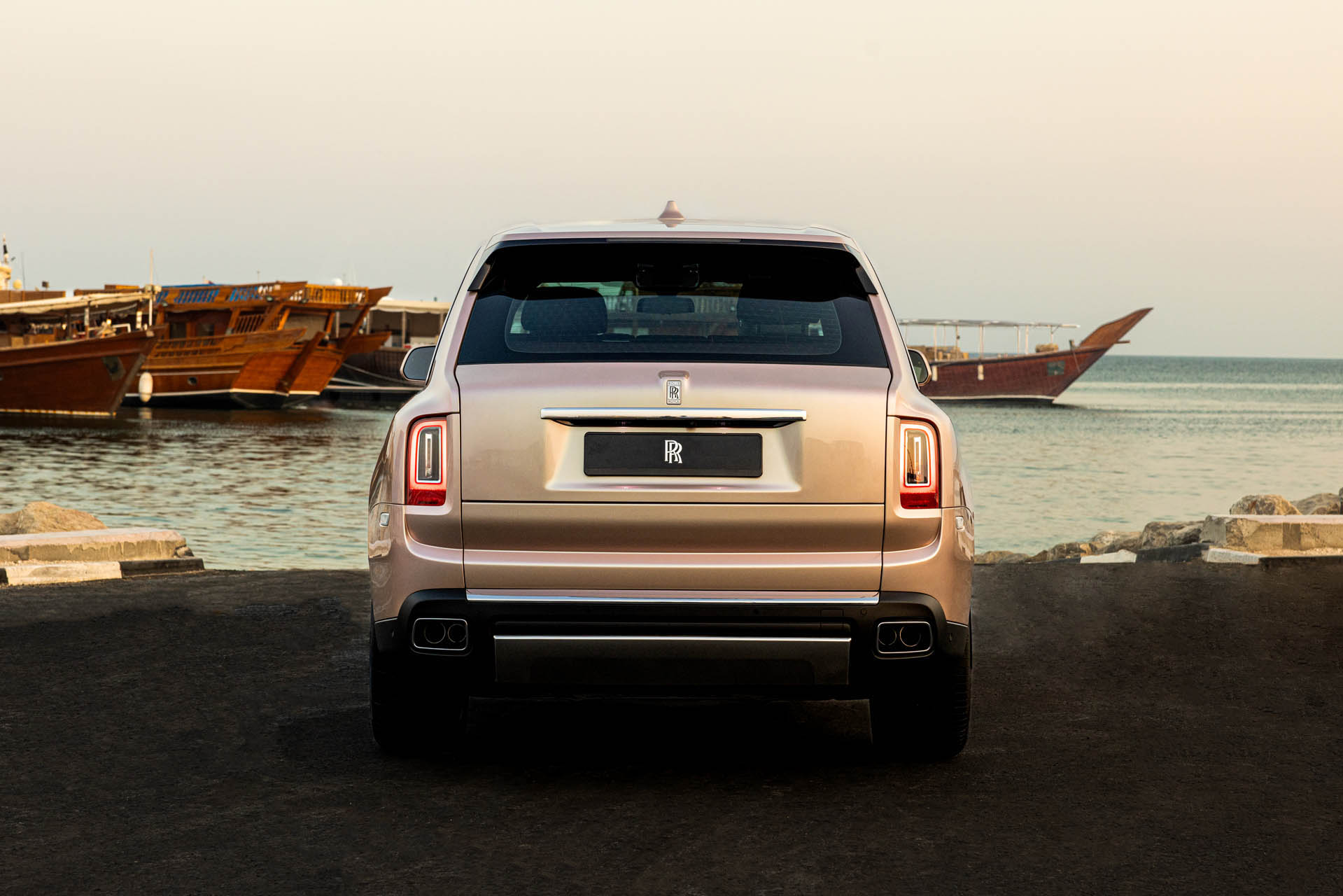 Rolls-Royce The Pearl Cullinan 02