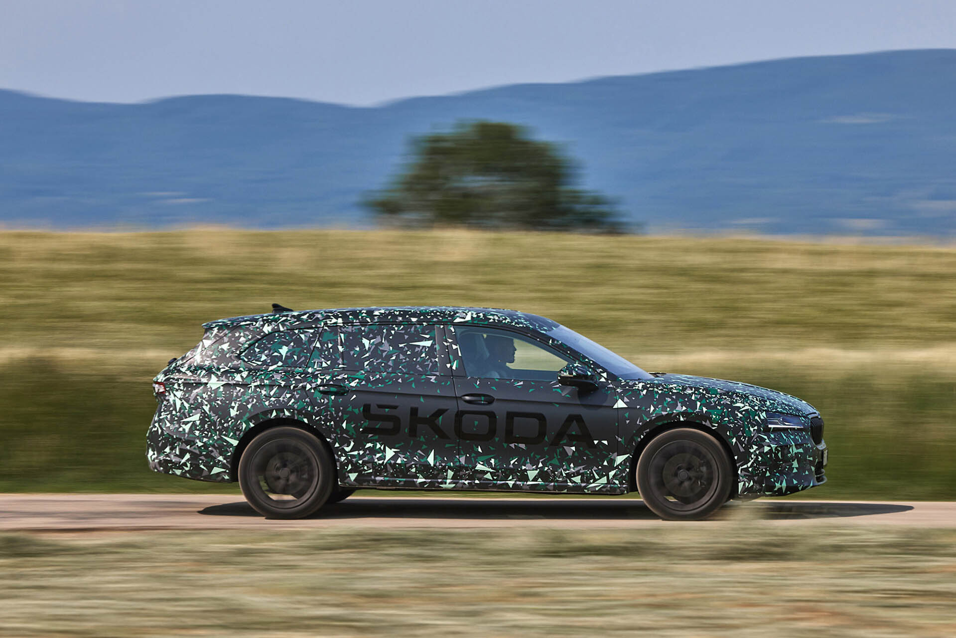Skoda Superb camouflage 20