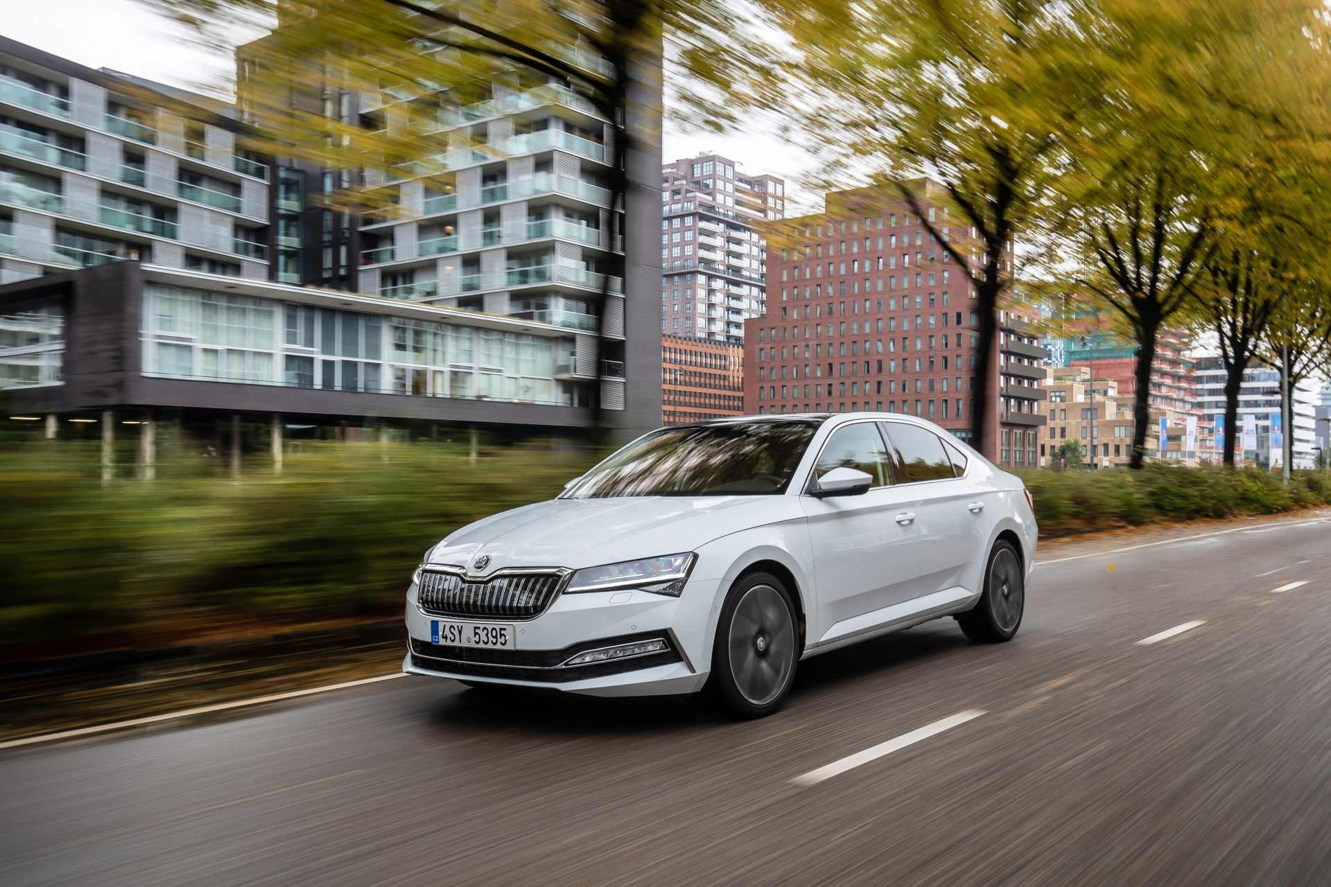 skoda superb 2019