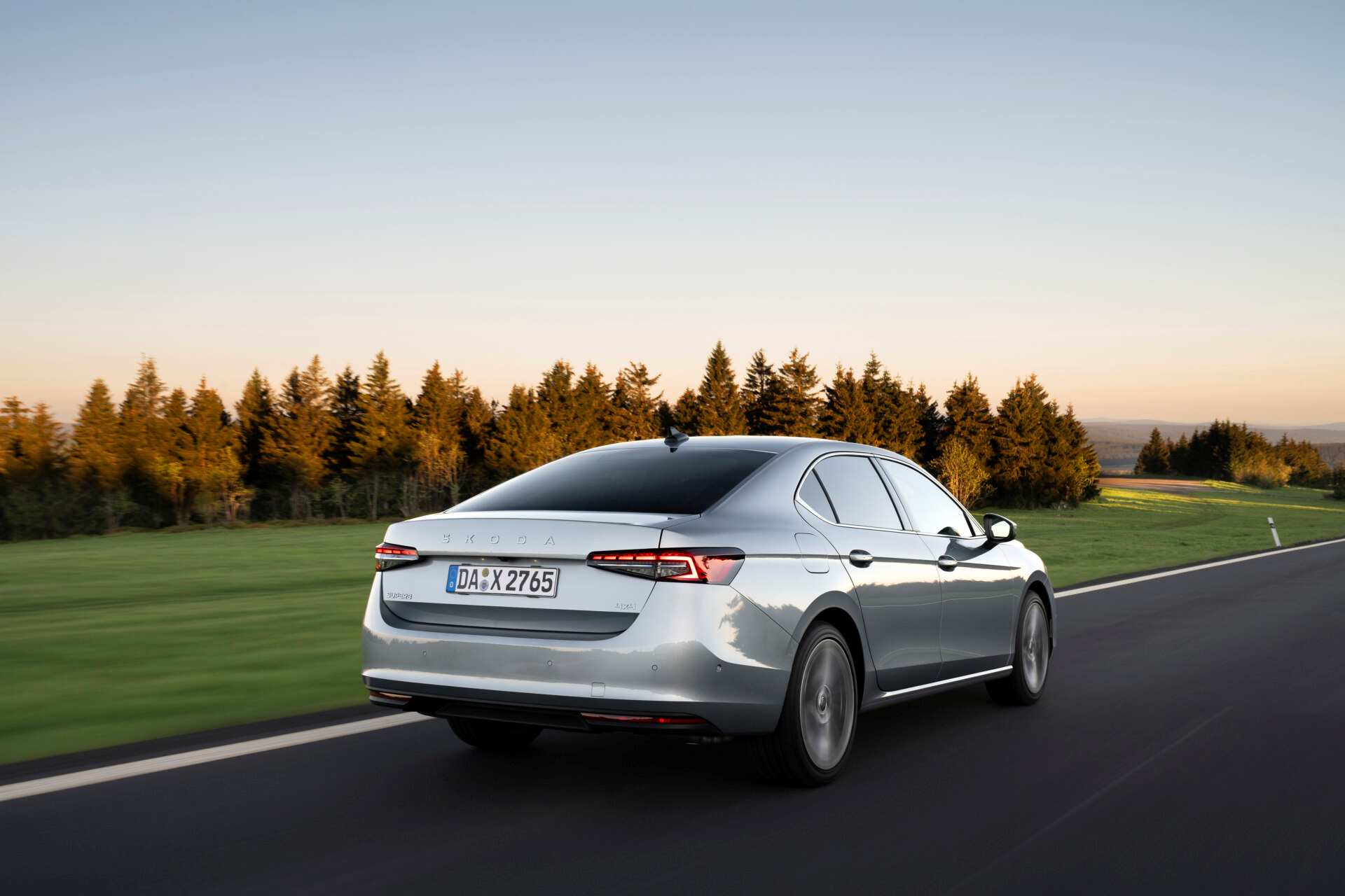 skoda superb 2024 04