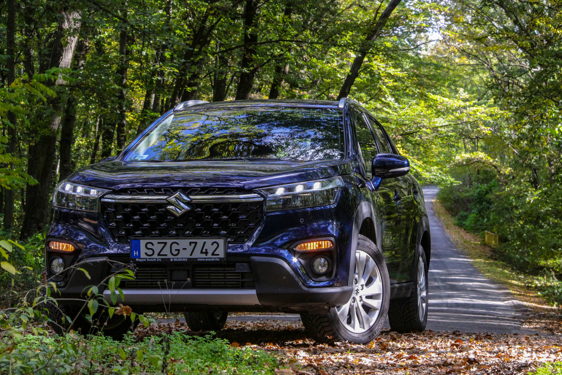 suzukisxscrossmhev2022a