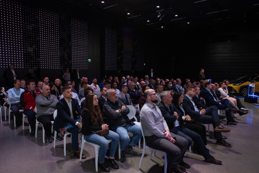 Toyota Lexus mutimodel bemutato Varkert Bazar 15
