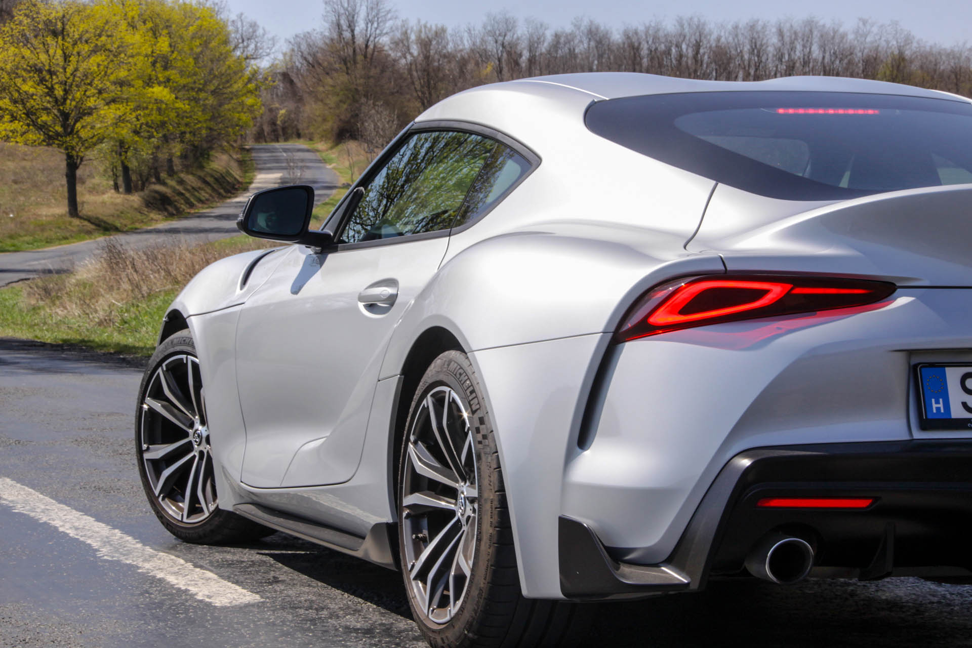 toyotagrsupradynamic2022gy01