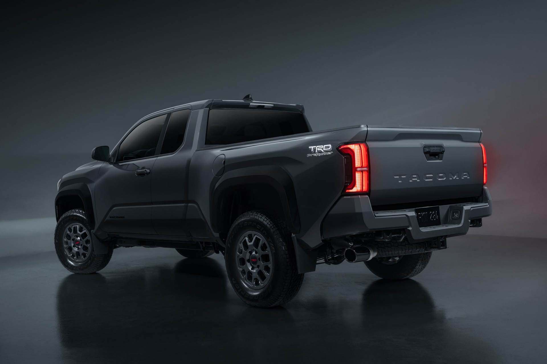 Toyota Tacoma TRD 2024 03