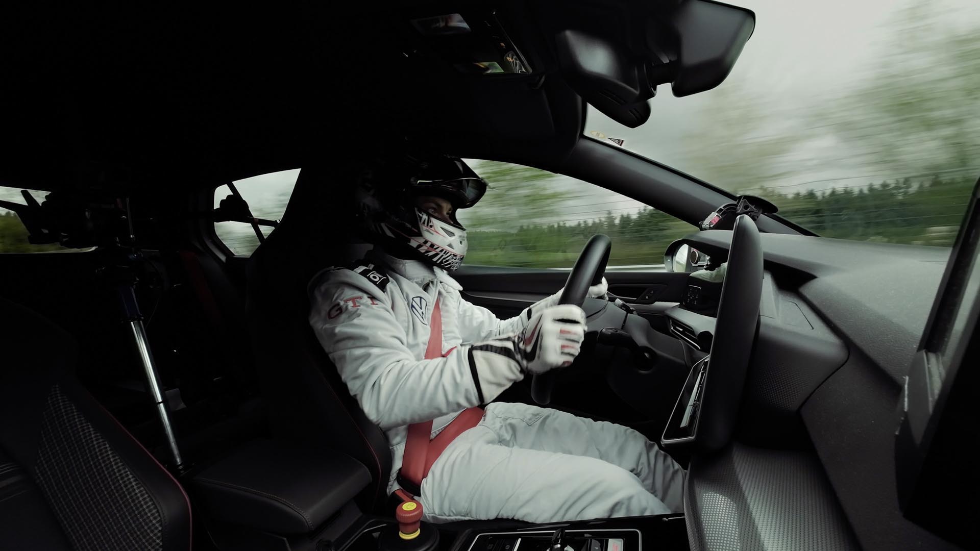 Volkswagen Golf GTI 50 EDITION1