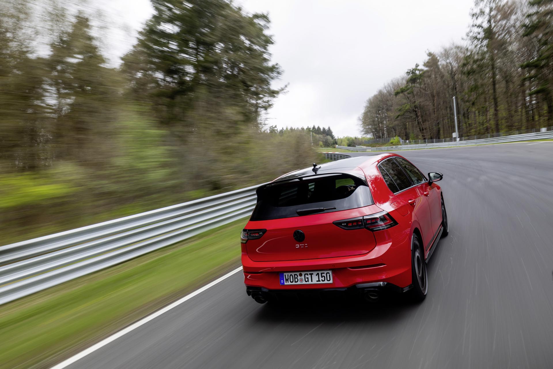 Volkswagen Golf GTI 50 EDITION41