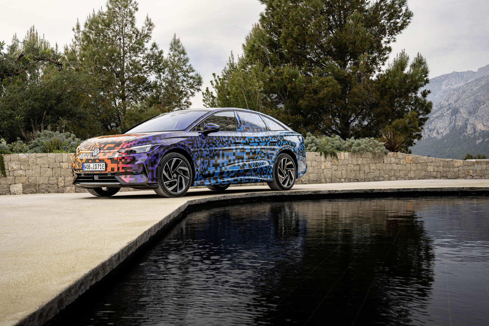 volkswagenid7camouflage60