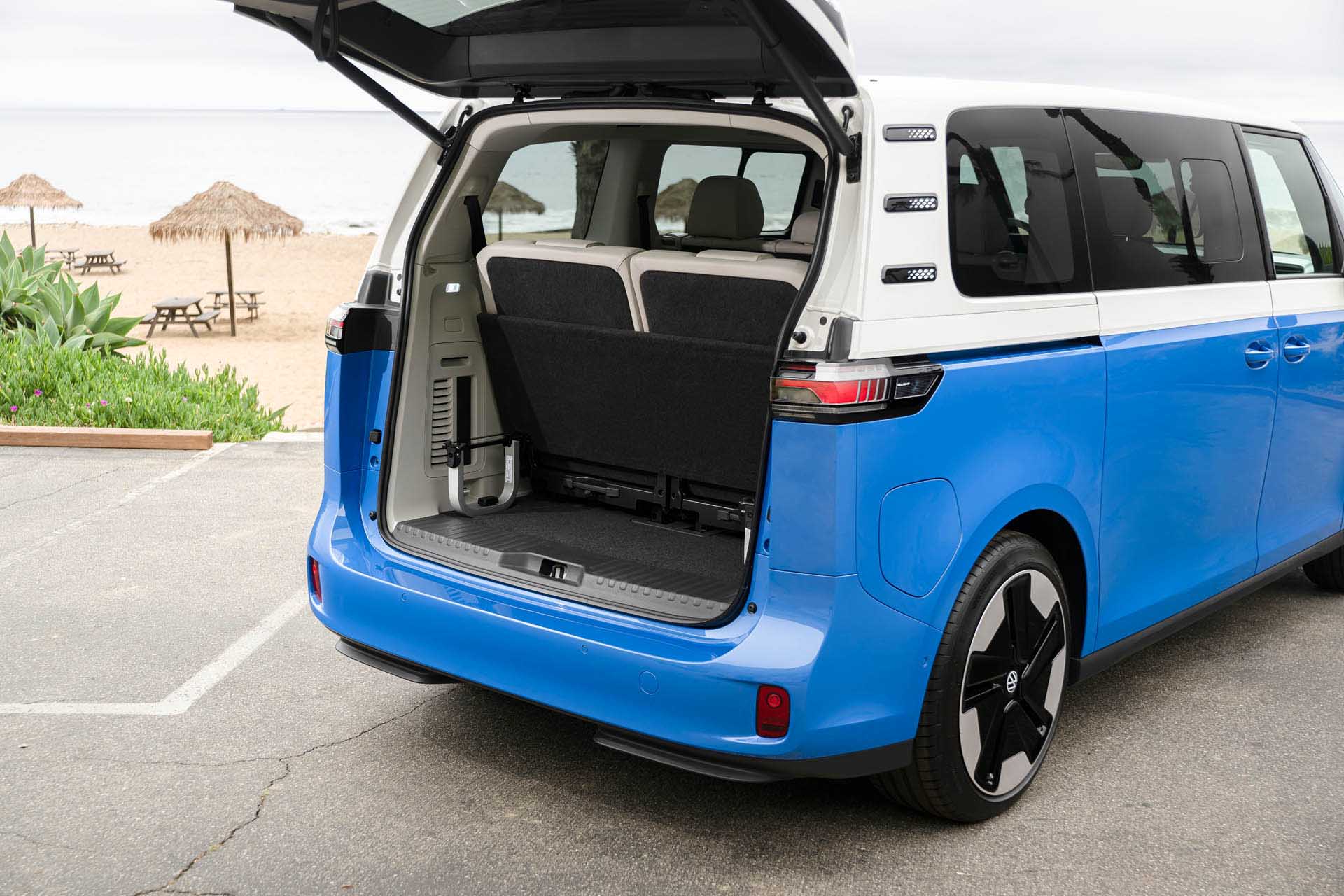 Volkswagen IDBuzz three-row 21