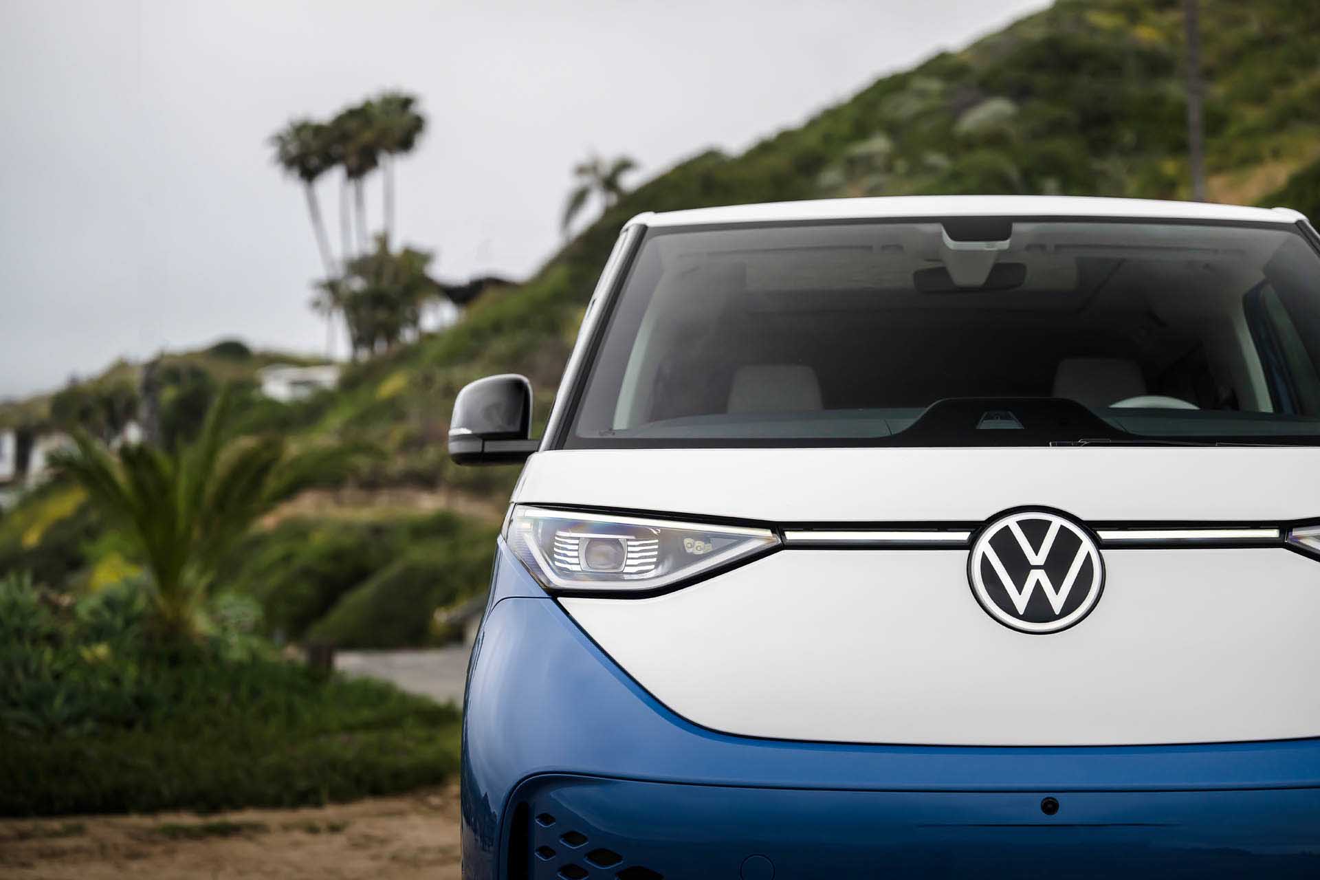 Volkswagen IDBuzz three-row 24