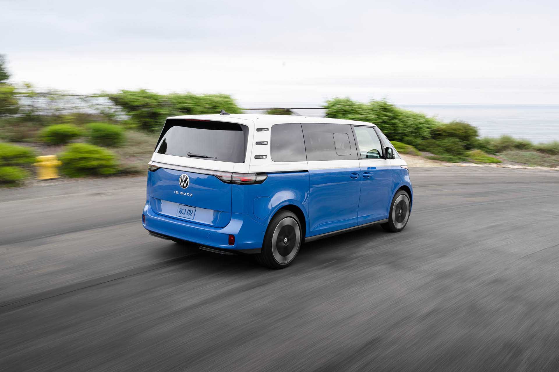 Volkswagen IDBuzz three-row 33