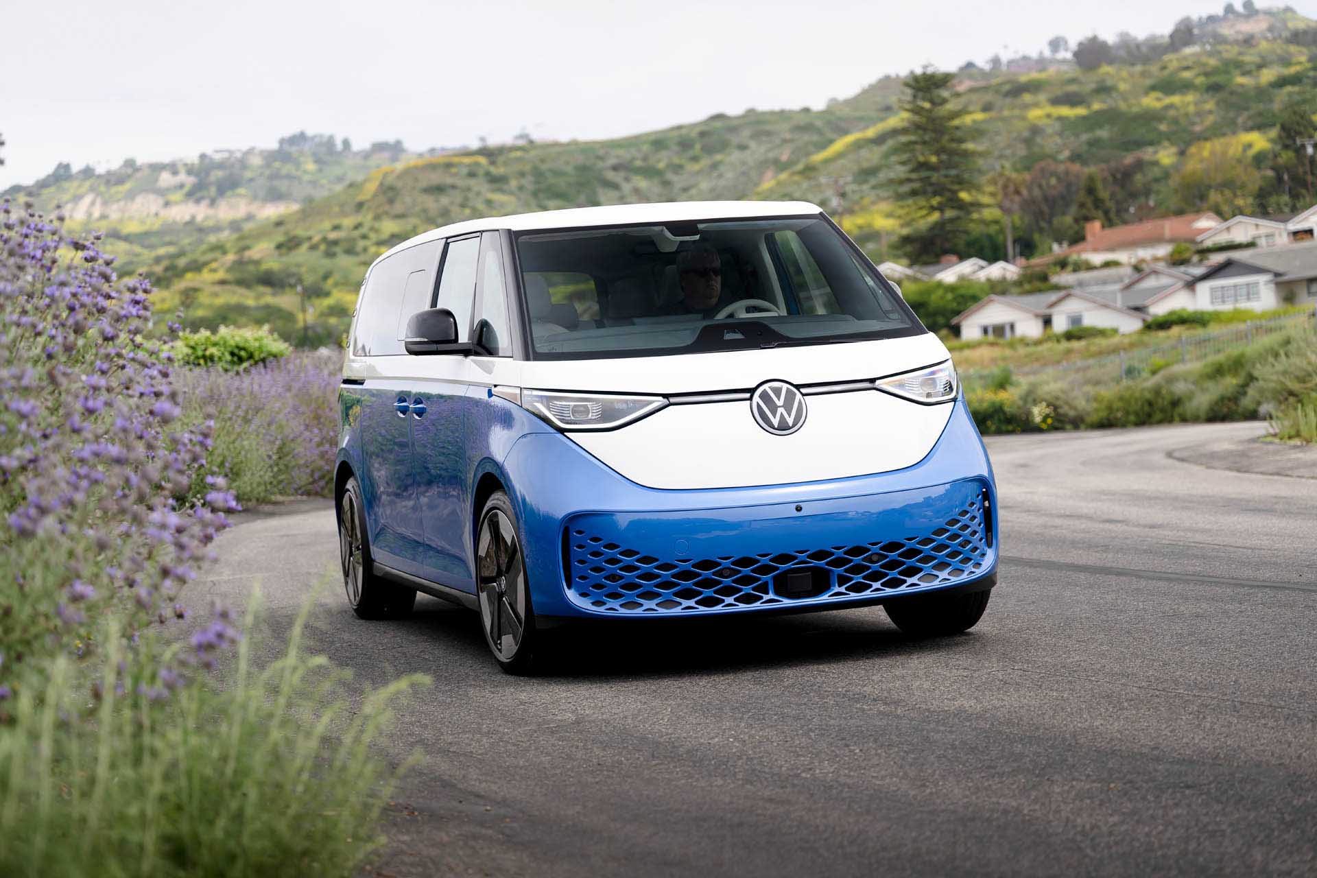 Volkswagen IDBuzz three-row 34